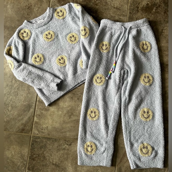 Lola + The Boys Blue and Gold Smiley Kids Matching Set Size 10 Fuzzy and Comfy - Picture 6 of 6